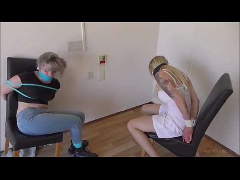 ❤️ Hoʻopili / nakinaki ʻia a nakinaki / kaikamahine i ka pilikia ❤ Sluts ma haw.123sex.ru ﹏